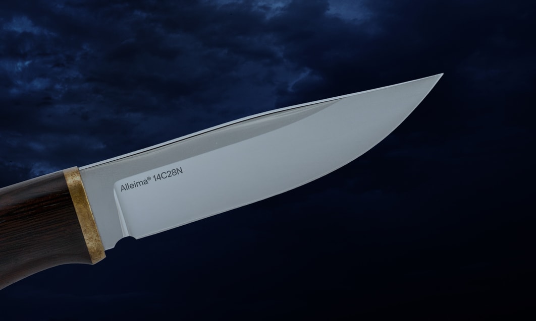 a knife with a sharp blade