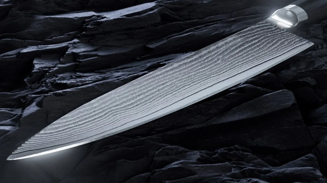 Caption: Damax™ Damascus steel is produced with an innovative industrialised technique, with up to 135 layers of martensitic stainless steel.