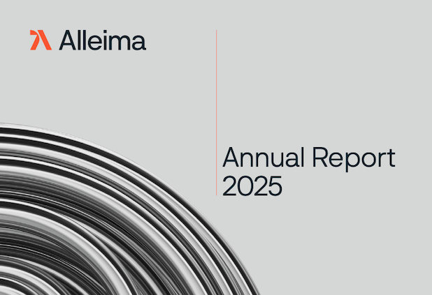 a close up of a cover